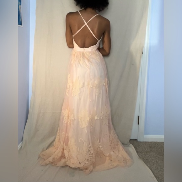 Blush pink floral gown - Picture 4 of 4